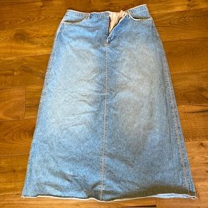 Sundance women’s, denim skirt, size 12